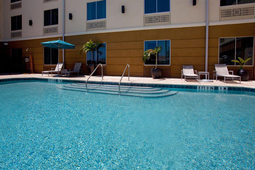 Holiday Inn Express Jacksonville Beach By Ihg Экстерьер фото