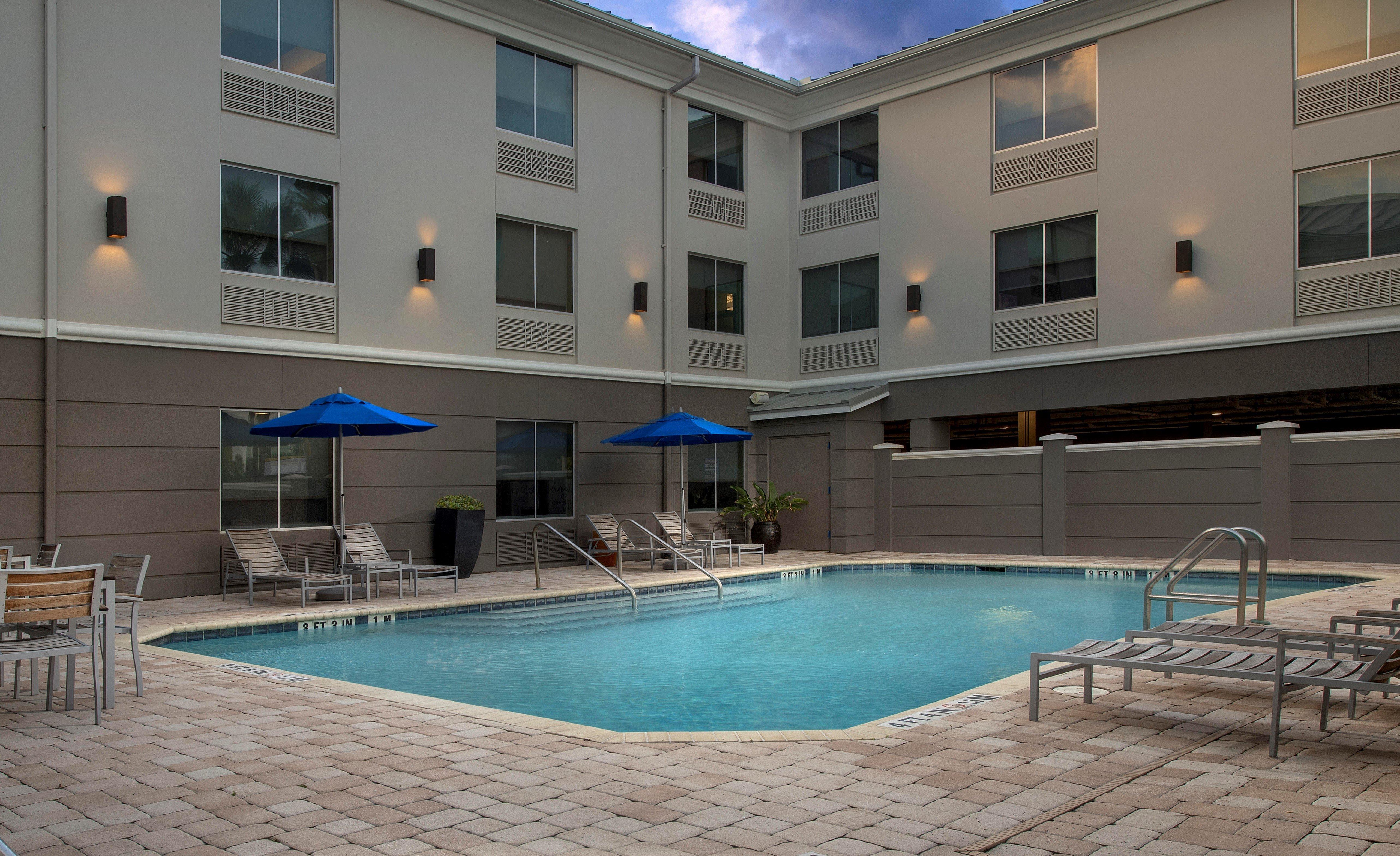 Holiday Inn Express Jacksonville Beach By Ihg Экстерьер фото