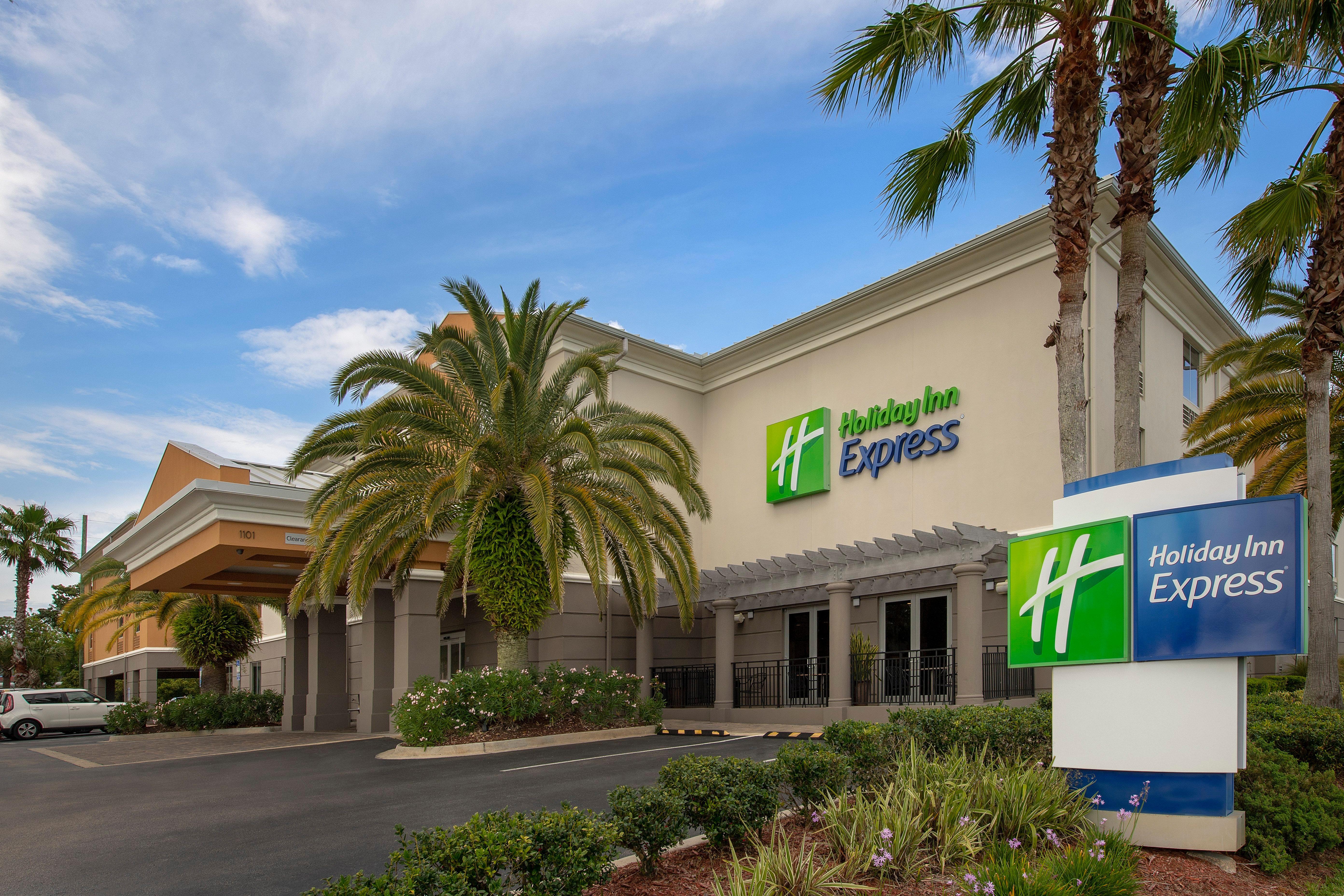 Holiday Inn Express Jacksonville Beach By Ihg Экстерьер фото