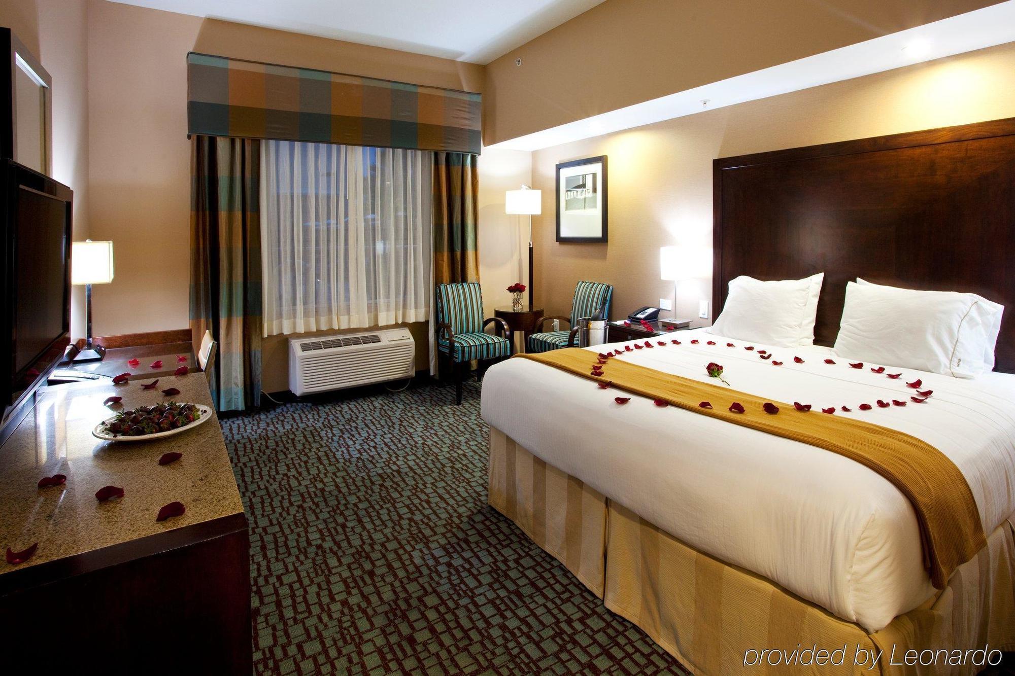 Holiday Inn Express Jacksonville Beach By Ihg Экстерьер фото