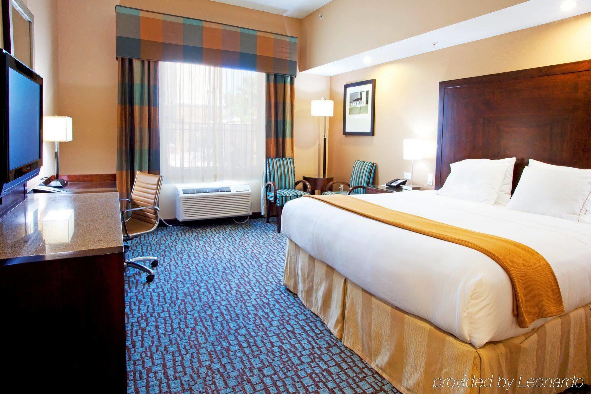 Holiday Inn Express Jacksonville Beach By Ihg Экстерьер фото