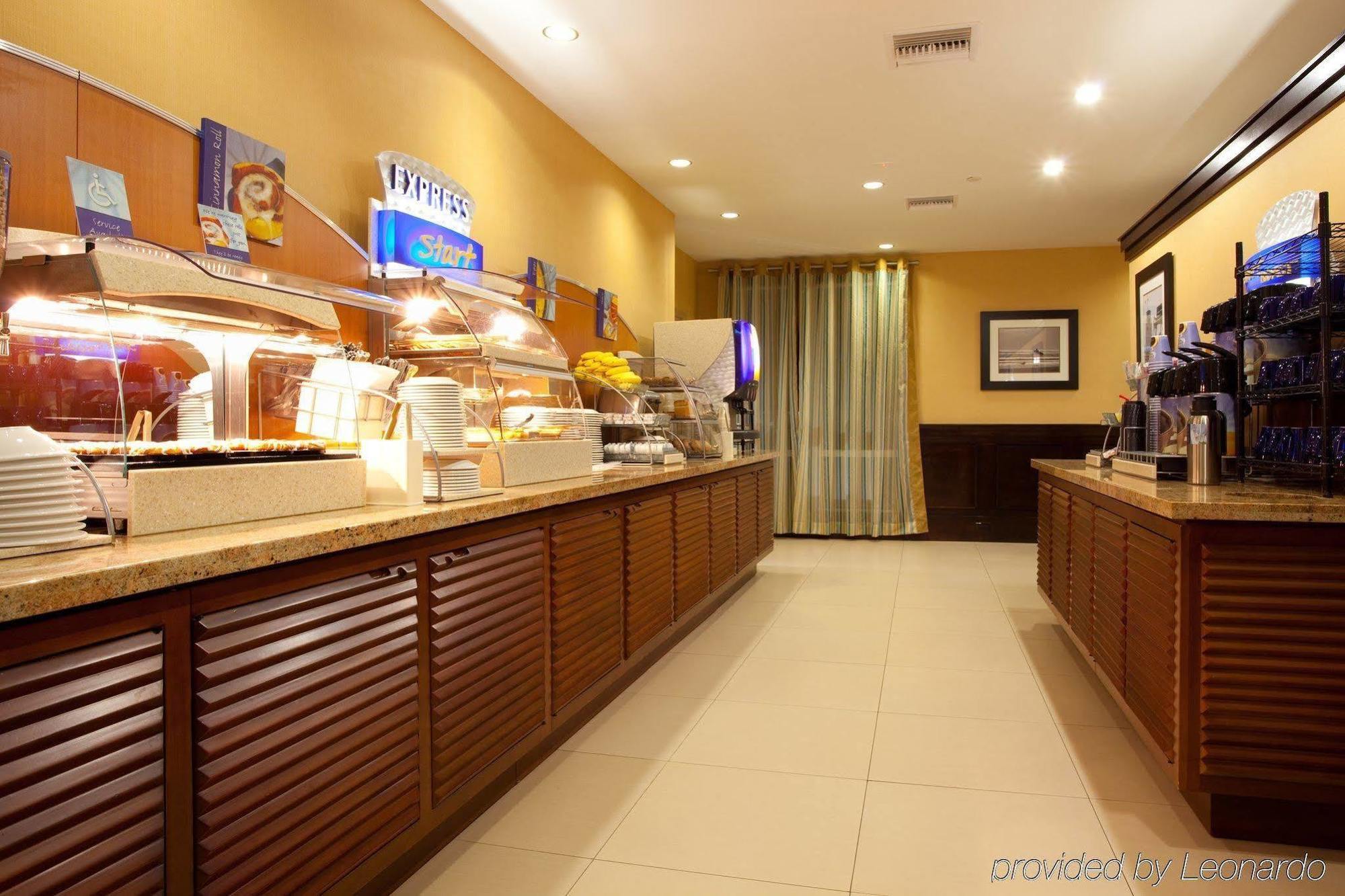 Holiday Inn Express Jacksonville Beach By Ihg Экстерьер фото